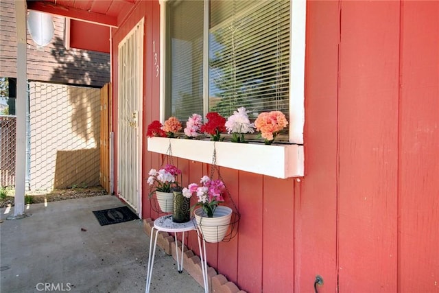 133 Holmes Ln, Sugarloaf, CA 92386 - view of doorway to property
