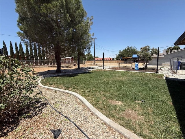 12546 Snapping Turtle Rd, Apple Valley, CA 92308 - view of yard