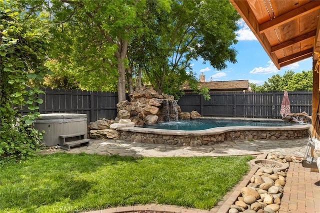 1489 Manzanita Ave, Chico, CA 95926 - view of yard with a hot tub and a patio area
