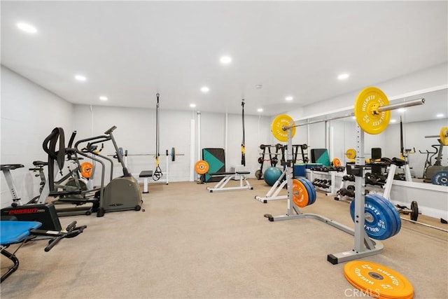 711 Pacific Coast Unit 325, Huntington Beach, CA 92648 - workout area featuring recessed lighting