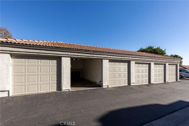 30902 Clubhouse Dr Unit 24E, Laguna Niguel, CA 92677 - view of garage