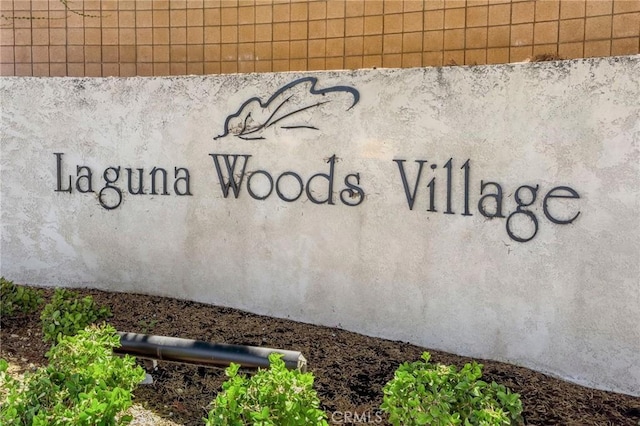 40N Calle Aragon, Laguna Woods, CA 92637 - view of community / neighborhood sign