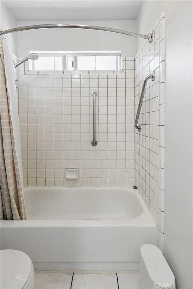 3571 White Wolf Ct, Merced, CA 95340 - bathroom with toilet and shower / bath combo