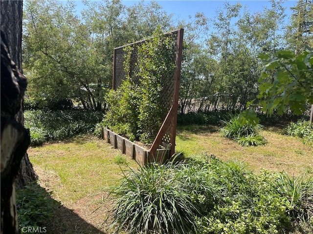 6322 Harvey, Paradise, CA 95969 - view of yard featuring fence
