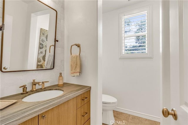 27 Calle Canela, San Clemente, CA 92673 - bathroom with tile patterned flooring, baseboards, toilet, and vanity