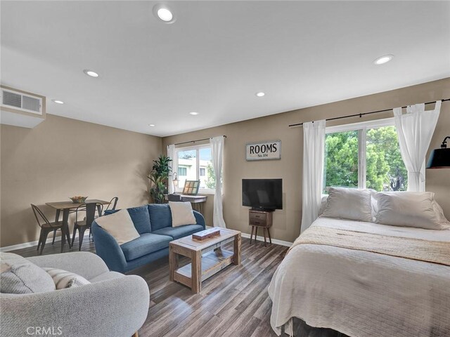 11813 Runnymede St Unit 44, North Hollywood, CA 91605 - bedroom with baseboards, visible vents, recessed lighting, and wood finished floors