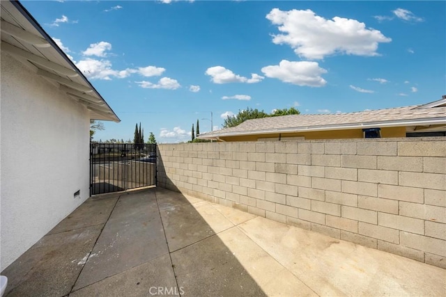 4832 Olive St, Montclair, CA 91763 - view of patio with fence
