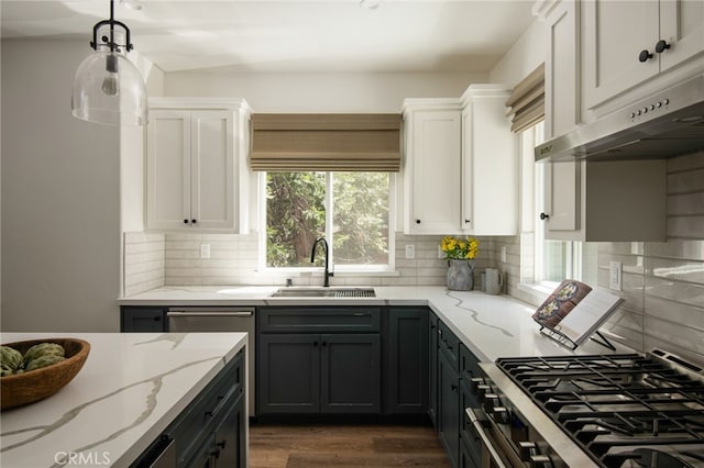 388 Primrose Cir, Lake Arrowhead, CA 92352 - kitchen with light stone countertops, a sink, gas range, and tasteful backsplash