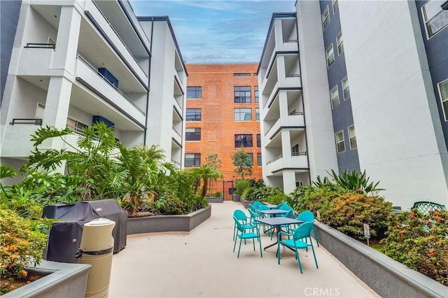 838 Pine Ave Unit 202, Long Beach, CA 90813 - view of patio / terrace