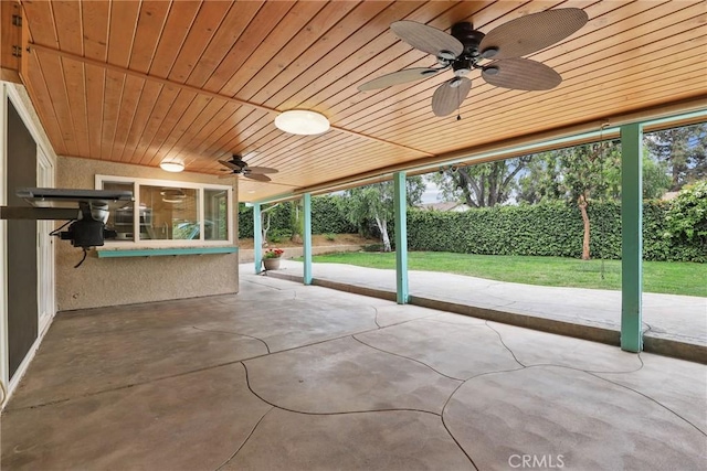 view of patio with ceiling fan
