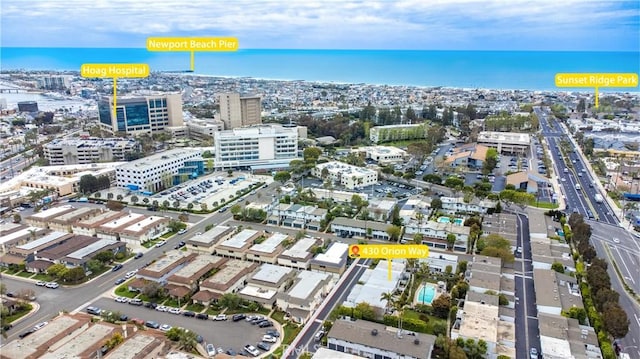 bird's eye view with a view of city