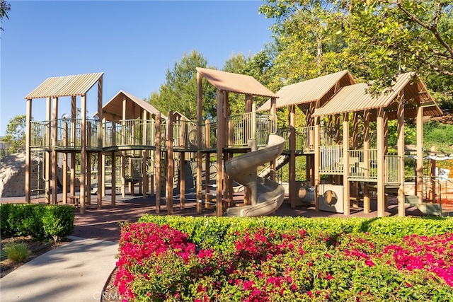 15 Clover, Lake Forest, CA 92630 - view of communal playground
