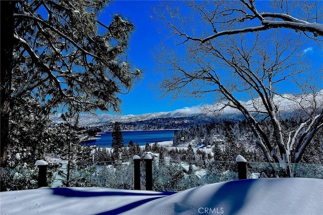 27550 N Bay Rd, Lake Arrowhead, CA 92352 - water view featuring a mountain backdrop