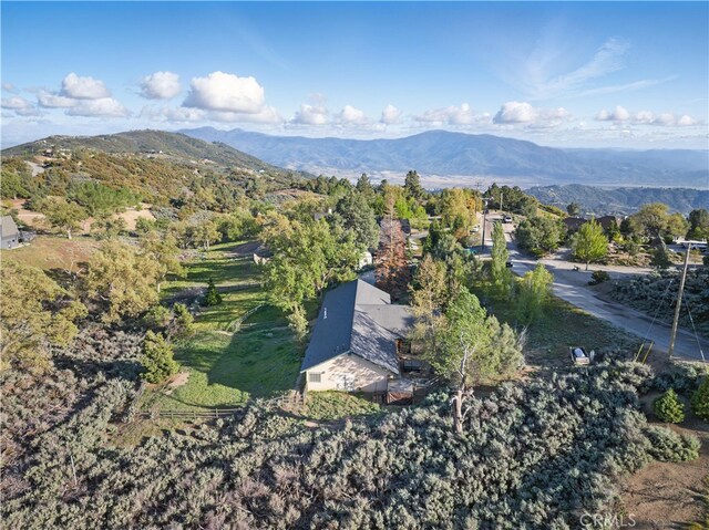 24980 Sunset Way, Tehachapi, CA 93561 - aerial overview of property's location featuring mountains