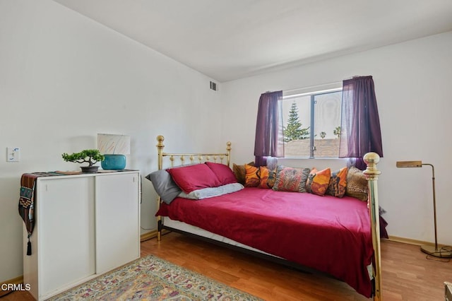 543 S E St, Oxnard, CA 93030 - bedroom with wood finished floors