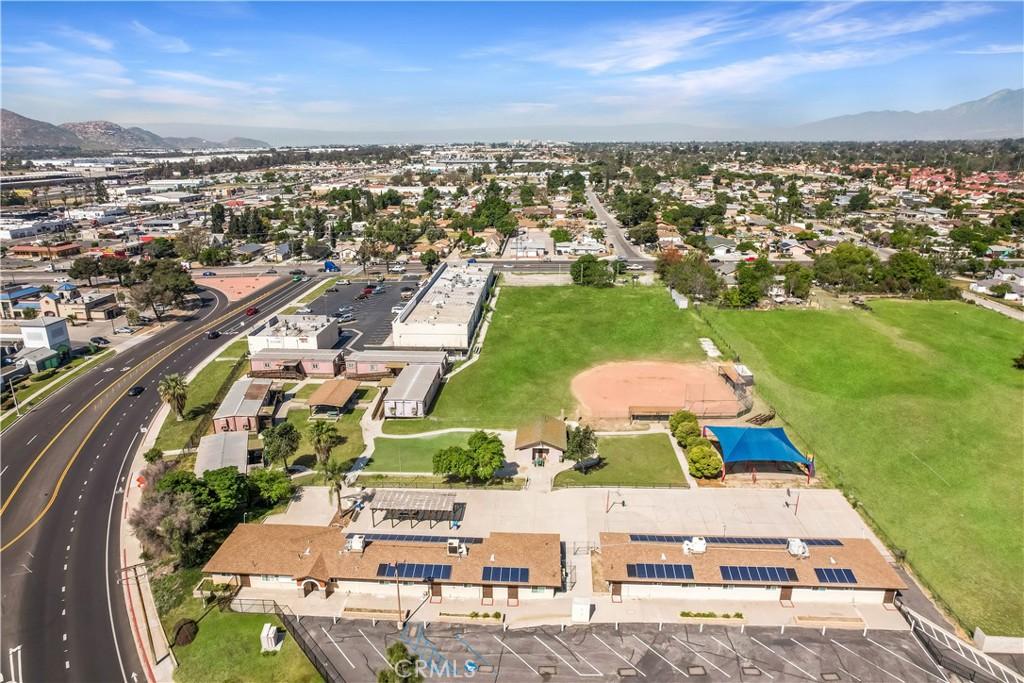 9971 Cedar Ave, Bloomington, CA 92316