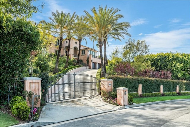 2008 Via Visalia, Palos Verdes Estates, CA 90274 - view of gate