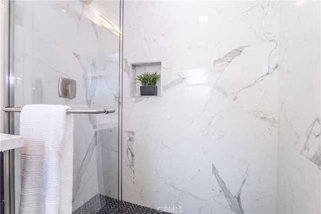 11652 Mclennan Ave, Granada Hills, CA 91344 - full bath featuring a marble finish shower