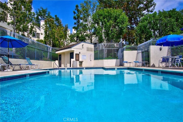 pool with fence
