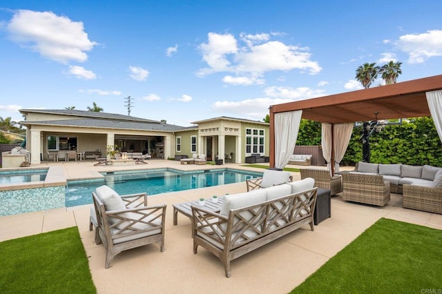 956 Urania Ave, Encinitas, CA 92024 - swimming pool featuring outdoor lounge area, an in-ground hot tub, and a patio area