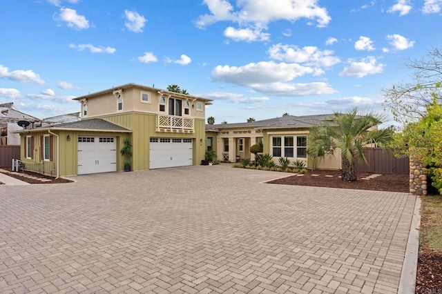 956 Urania Ave, Encinitas, CA 92024 - view of front of property featuring decorative driveway and an attached garage