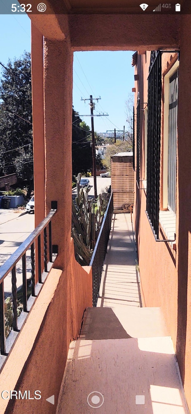 exterior space featuring a balcony