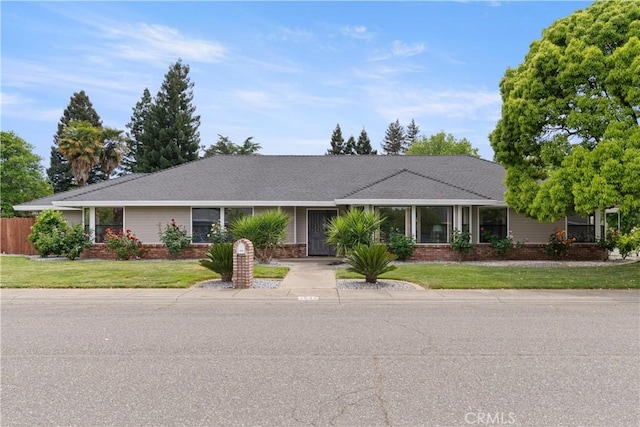 1635 Almendia Dr, Chico, CA 95926 - single story home with brick siding