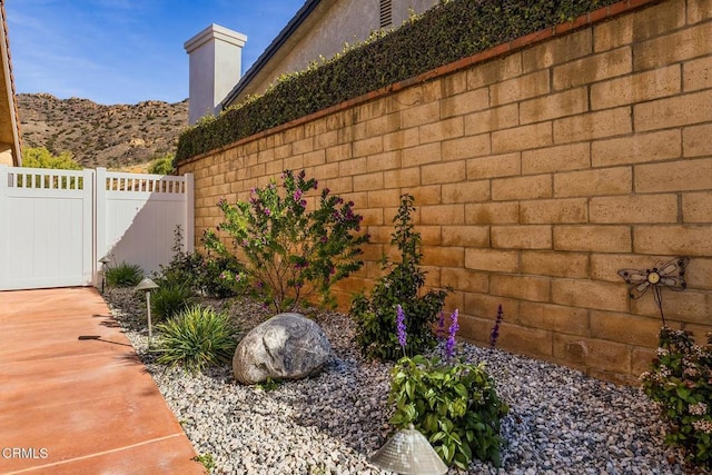 5580 Bromely Dr, Oak Park, CA 91377 - view of yard with fence