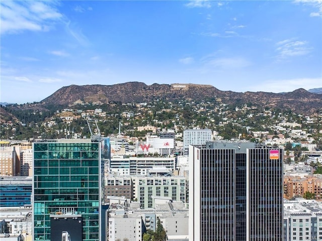 city view featuring a mountain view