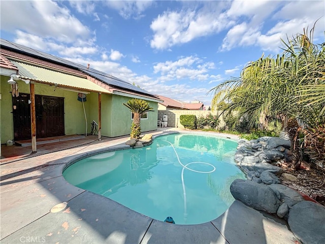 2901 Flint Hills Dr, Bakersfield, CA 93313 - view of pool featuring a fenced in pool, a fenced backyard, and a patio area