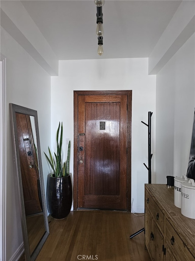 1030 E Ocean Blvd Unit 210, Long Beach, CA 90802 - entrance foyer with dark wood finished floors