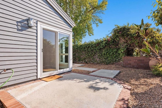 814 Okra Ct, Carlsbad, CA 92011 - view of patio / terrace