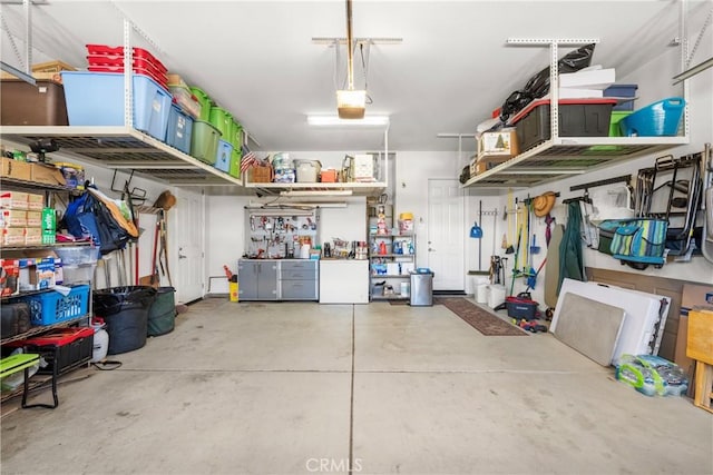 5551 Corte Fiesta, Hemet, CA 92545 - view of garage