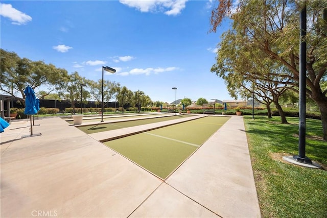 5551 Corte Fiesta, Hemet, CA 92545 - surrounding community featuring a bocce ball area and a yard