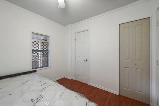 2989 W 12th St, Los Angeles, CA 90006 - bedroom featuring wood finished floors, ornamental molding, baseboards, and ceiling fan