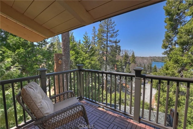 28844 Cedar Dr, Lake Arrowhead, CA 92352 - balcony featuring a water view
