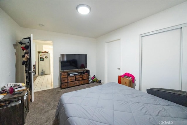 bedroom featuring carpet flooring