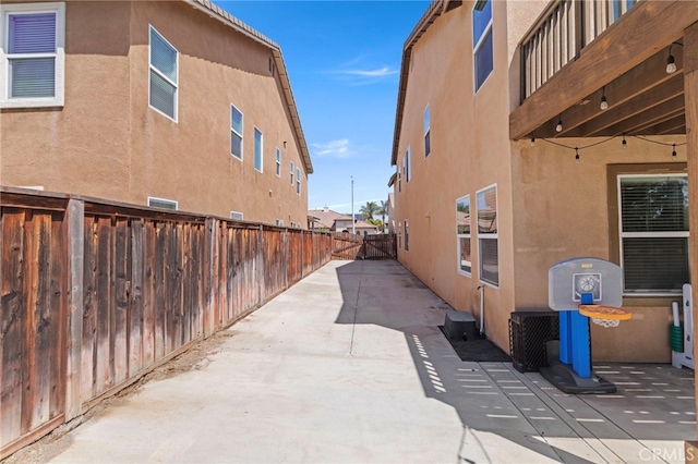 32701 Juniper Berry Dr, Winchester, CA 92596 - view of concrete alley