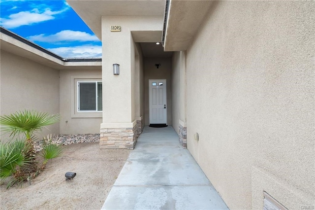 68245 Peladora Rd, Cathedral City, CA 92234 - property entrance featuring stucco siding