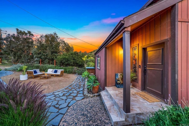 exterior space featuring an outdoor hangout area