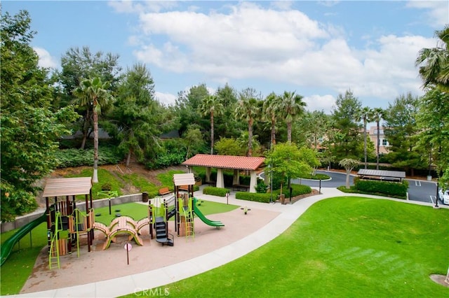 12 Starflower, Lake Forest, CA 92630 - view of community with a yard