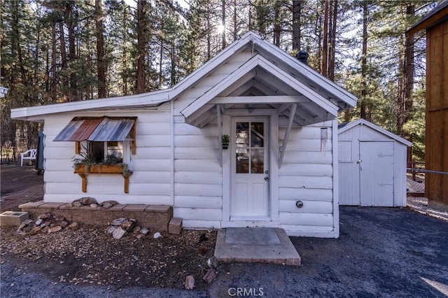 758 Elm St, Big Bear Lake, CA 92315 - view of shed