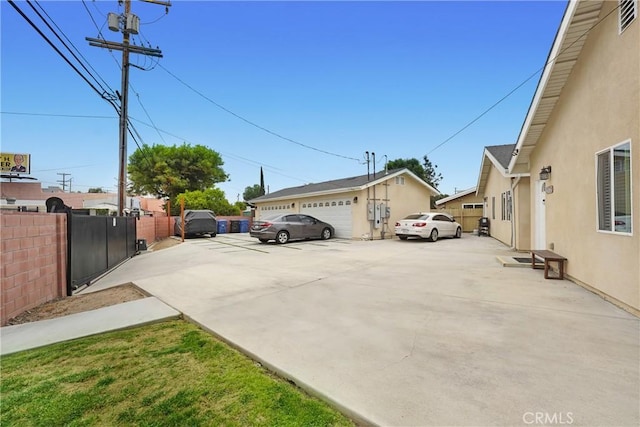 21733 Tuba St, Chatsworth, CA 91311 - view of parking / parking lot with fence