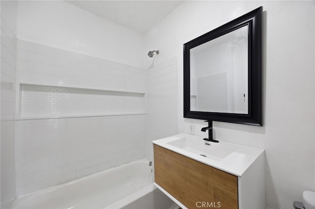 11867 S San Pedro St, Los Angeles, CA 90061 - full bathroom featuring vanity, toilet, and  shower combination