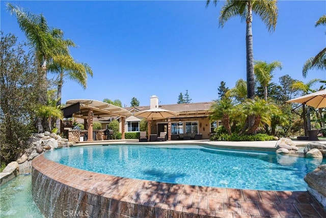 3988 Keri Way, Fallbrook, CA 92028 - swimming pool featuring a patio area