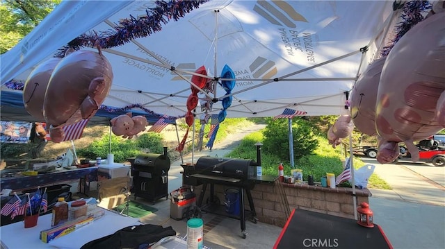 15 Ponderosa Pike, Running Springs, CA 92382 - view of patio / terrace featuring area for grilling