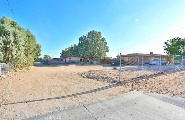 11389 Lee Ave, Adelanto, CA 92301 - photo 21