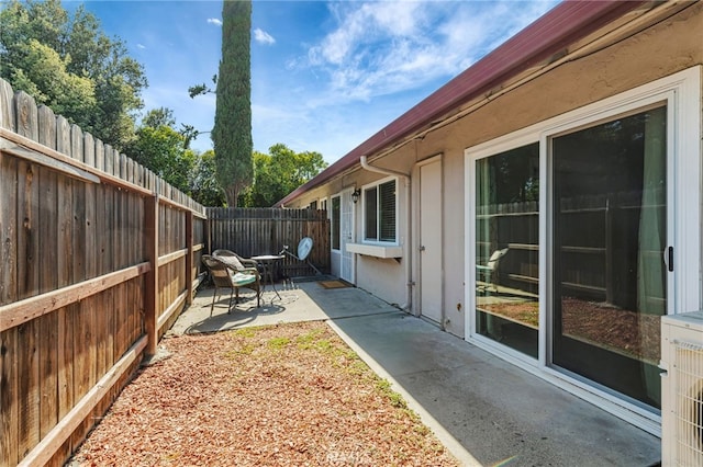 6633 Plymouth Rd, Stockton, CA 95207 - fenced backyard with a patio