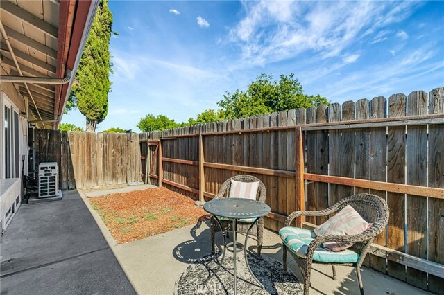 6633 Plymouth Rd, Stockton, CA 95207 - fenced backyard with a patio