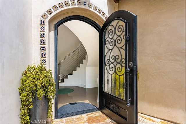 21 Alexa Ln, Ladera Ranch, CA 92694 - foyer entrance with arched walkways